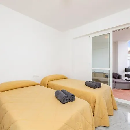 Lorcrisur Corner Ph 3 Bedroom