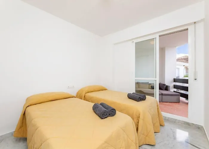 Lorcrisur Corner Ph 3 Bedroom