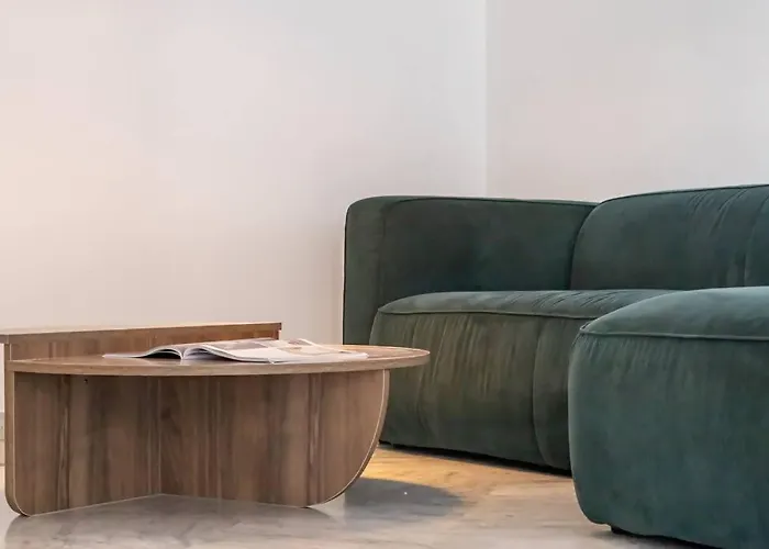 Lorcrisur Corner Ph 3 Bedroom