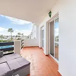 Lorcrisur Corner Ph 3 Bedroom