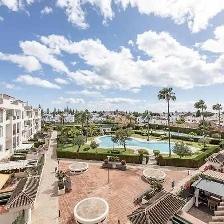 Lorcrisur Corner Ph 3 Bedroom