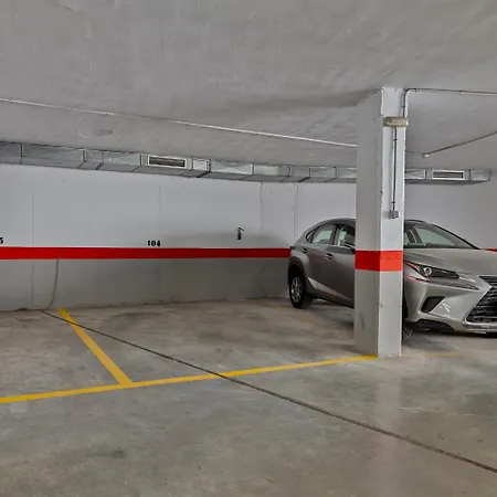 Lorcrisur Corner Ph 3 Bedroom